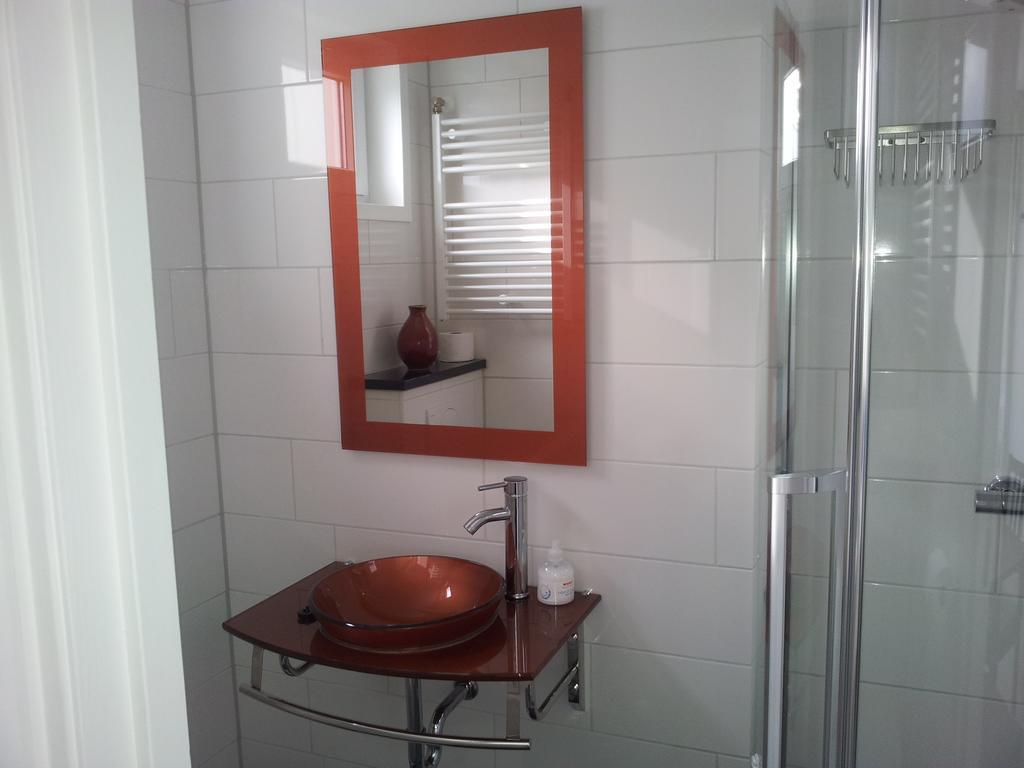 Homestay Bij Aelita Ден Бург Стая снимка