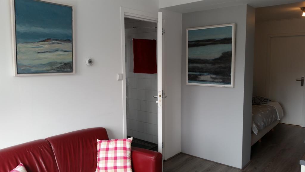 Homestay Bij Aelita Ден Бург Екстериор снимка