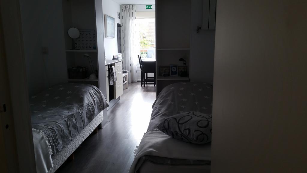 Homestay Bij Aelita Ден Бург Екстериор снимка